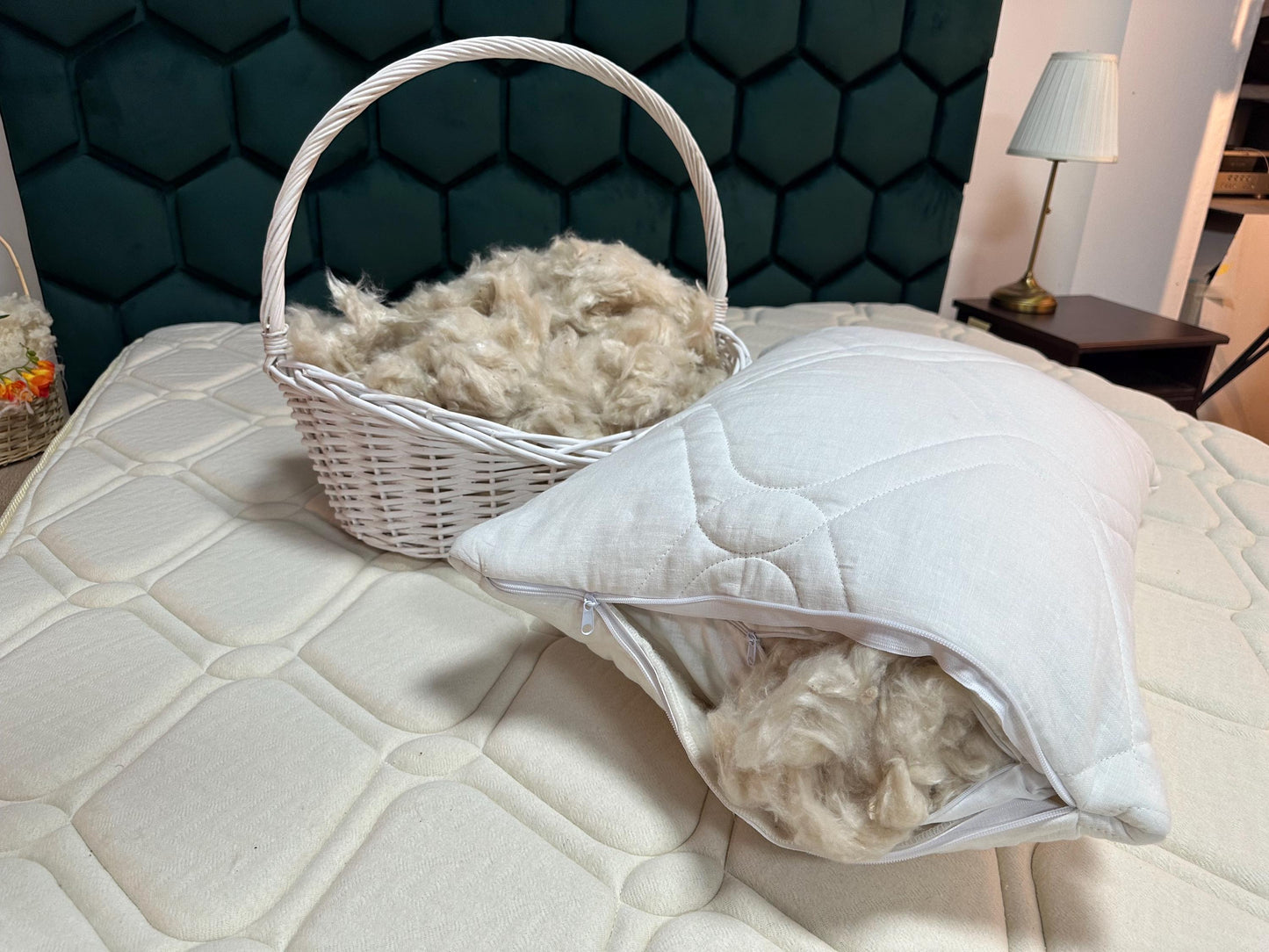 Kapok, linen and wool super pillow