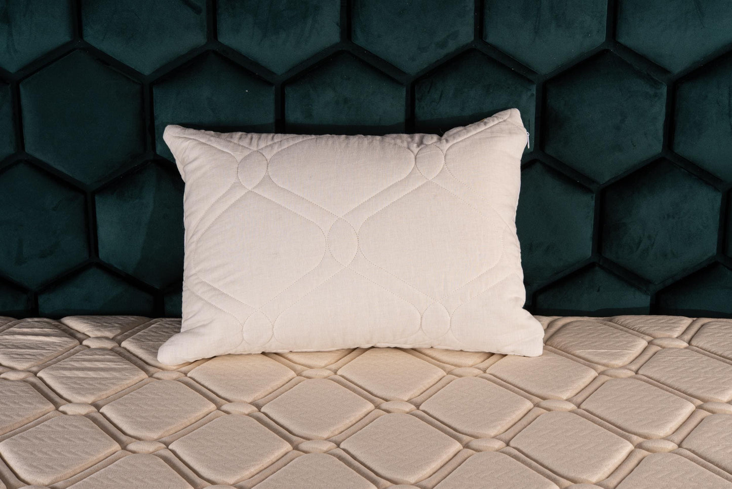 Kapok, linen and wool super pillow